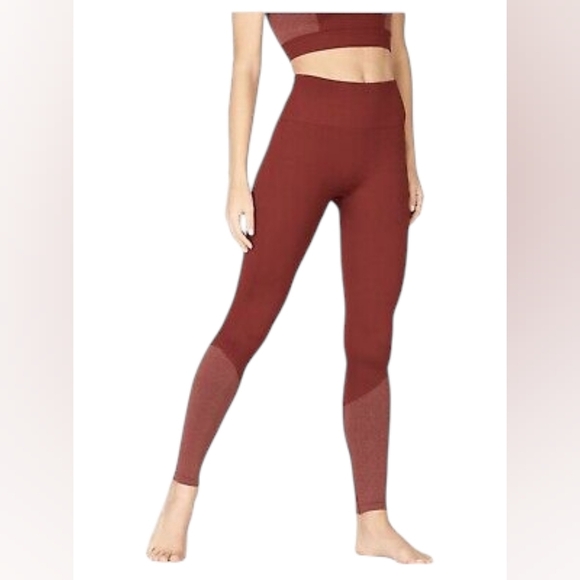 Fabletics Burgundy Maroon High-Waisted Seamless Static Leggings NWT - Picture 1 of 9